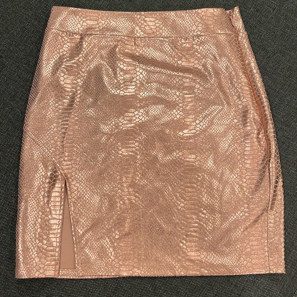 Bebe snake print slit skirt
